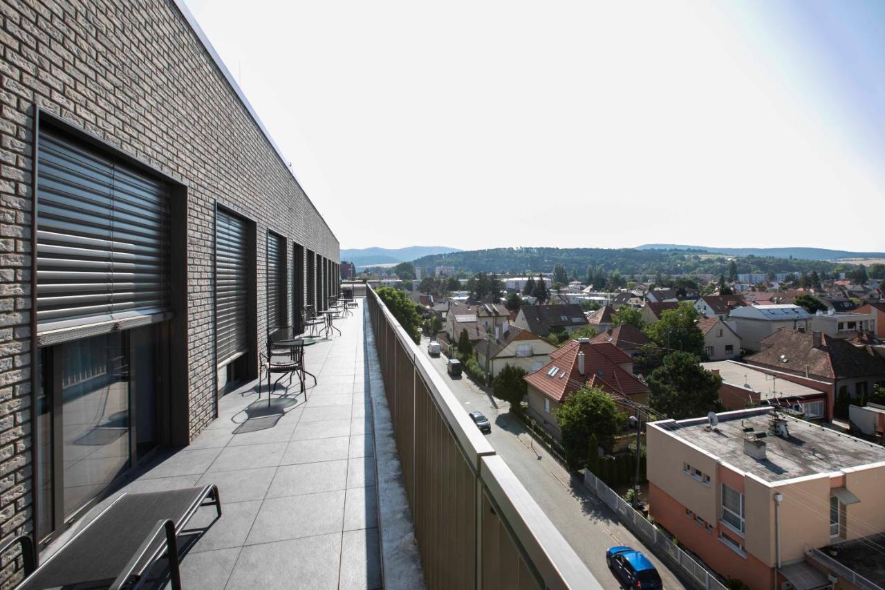 Hotel Hendi Centrum Pöstyén Kültér fotó