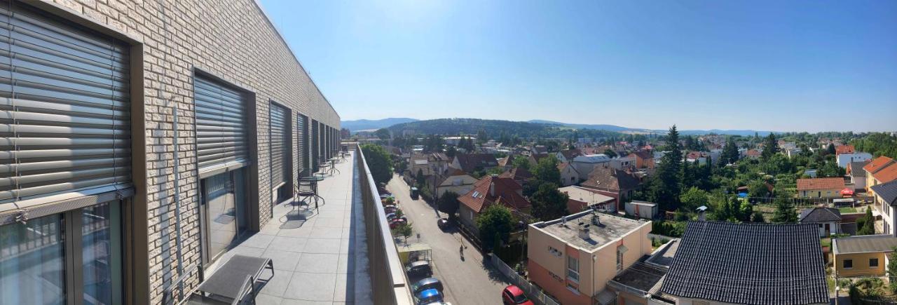 Hotel Hendi Centrum Pöstyén Kültér fotó